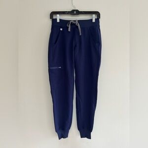 FIGS Women's Zamora Jogger Scrub Pants in Navy Blue, size XXS/P